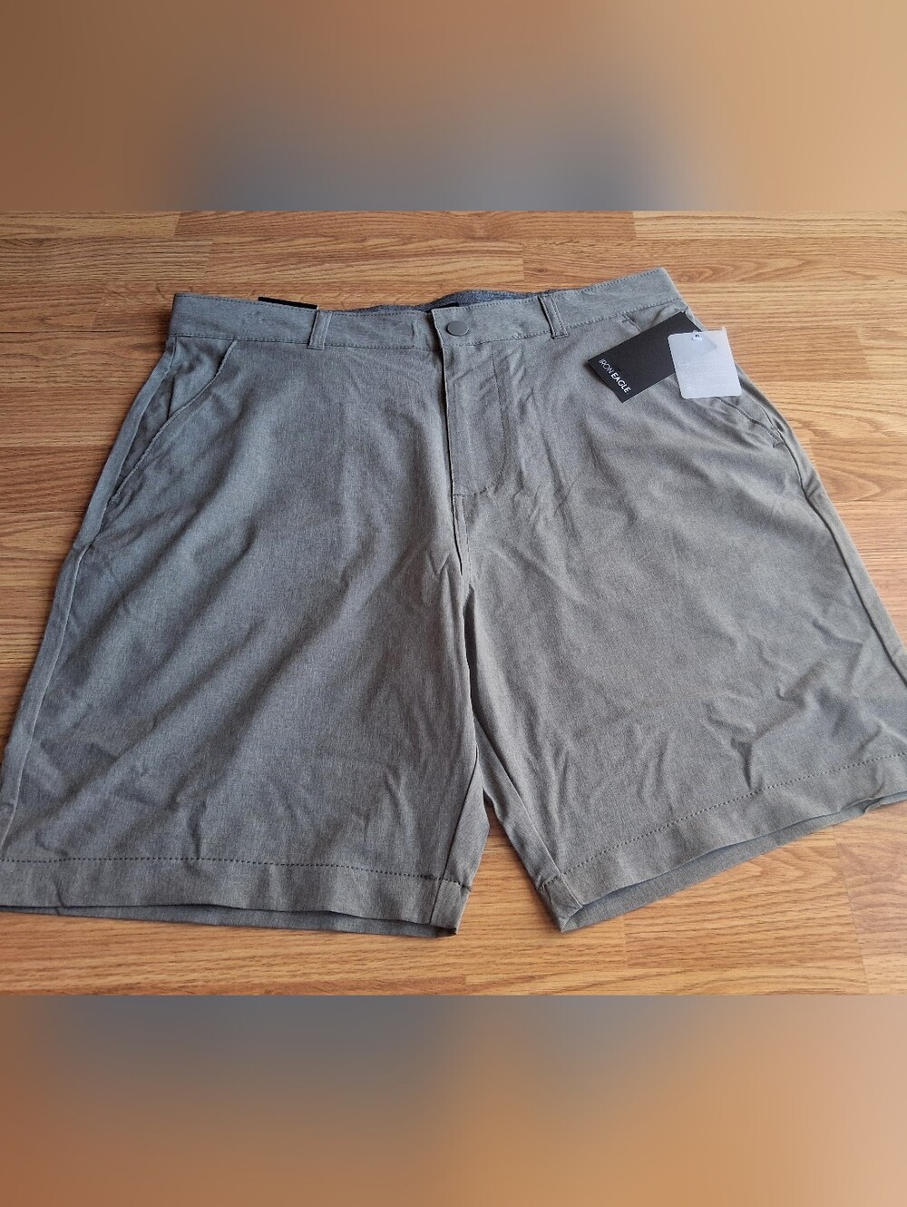 NWT Mens Iron Egle Shorts, Sz 44 Green